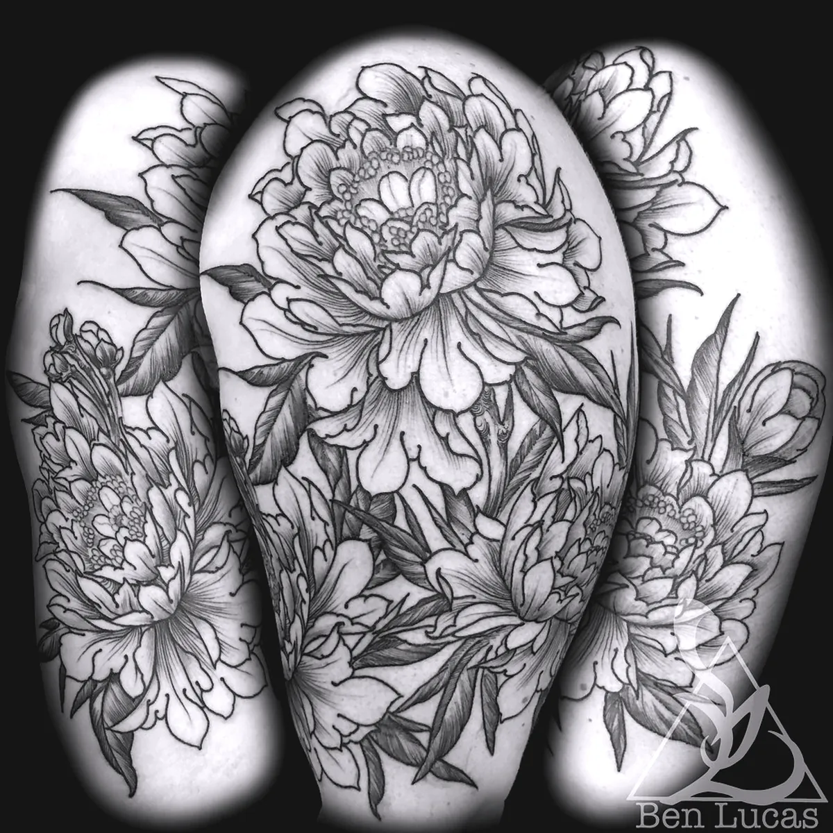 Tatuaj blackwork realizat în negru compact